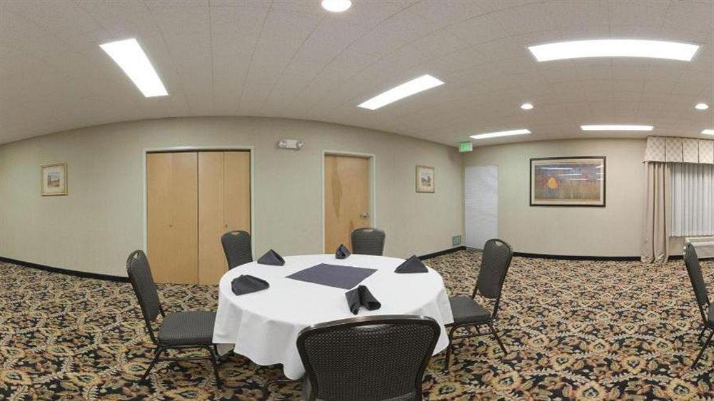 Holiday Inn Express Corvallis-On The River By Ihg Exteriör bild