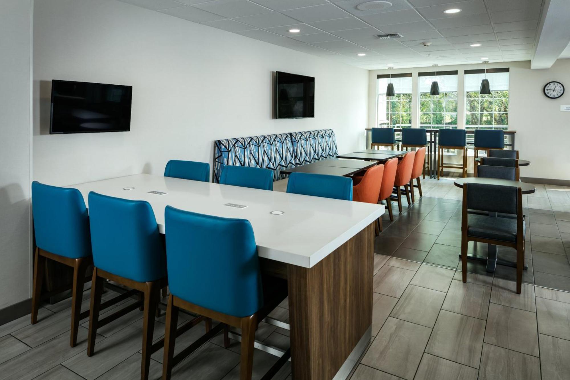 Holiday Inn Express Corvallis-On The River By Ihg Exteriör bild