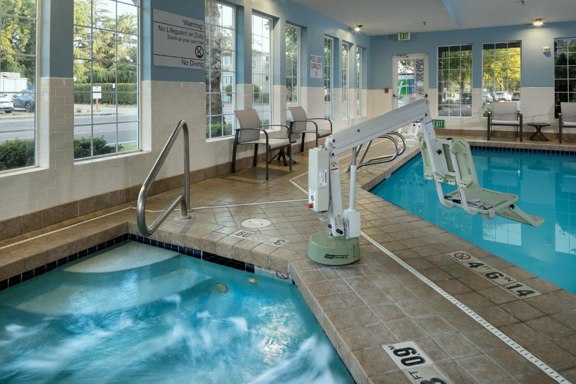 Holiday Inn Express Corvallis-On The River By Ihg Exteriör bild